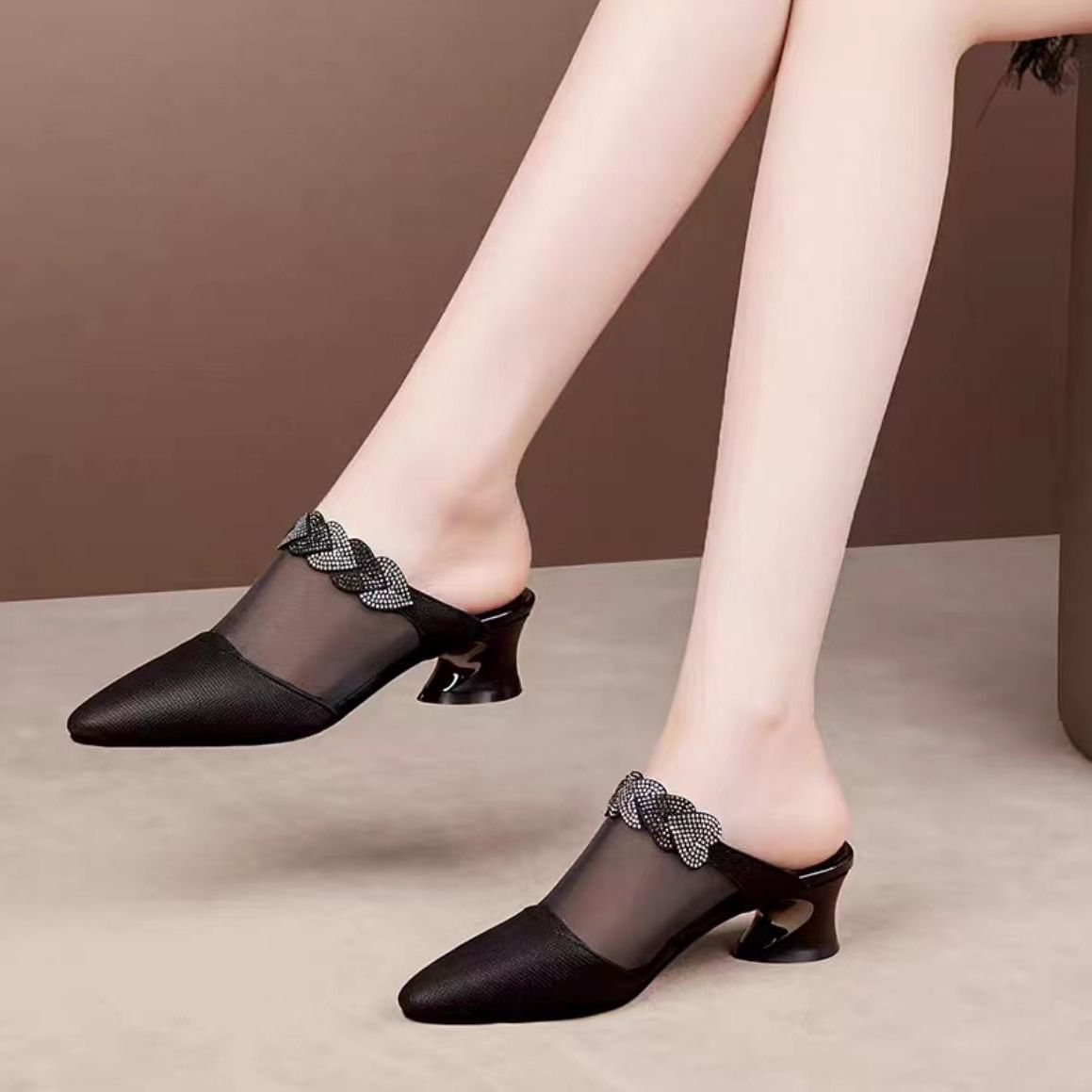 Women's Soft Leather Mesh Closed-Toe Slippers Black Infinite Avenue